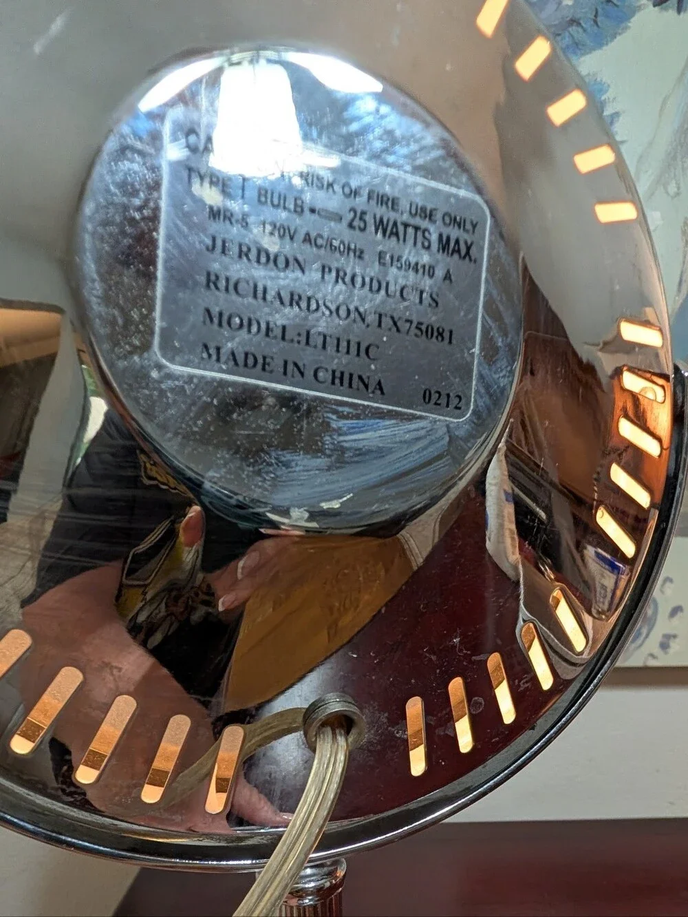 Jerdon Magnifying Chrome Lighted Vanity Mirror White Adjustable 25 Watt Bulb